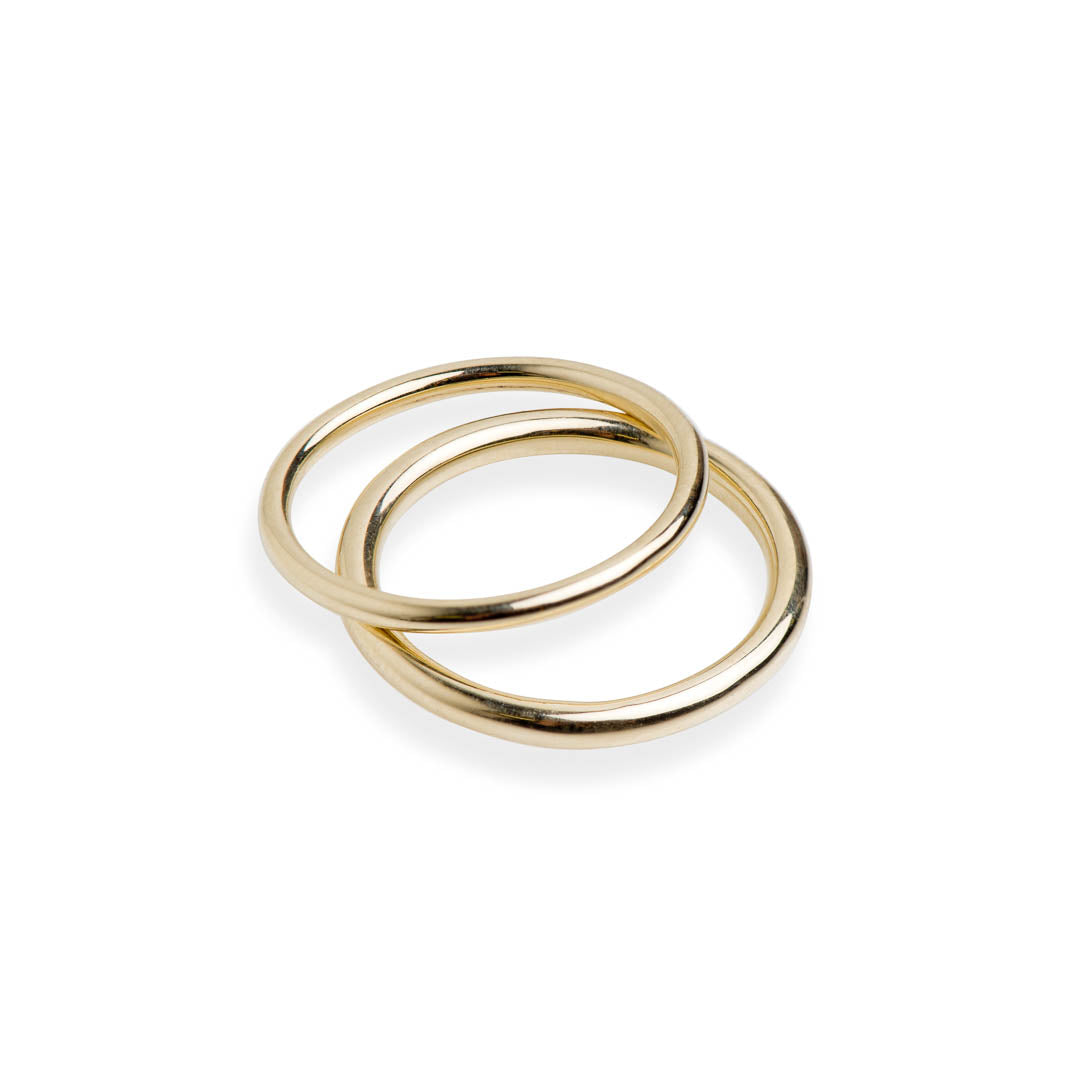 1.5mm and 2mm thick round wire 9ct yellow gold rings