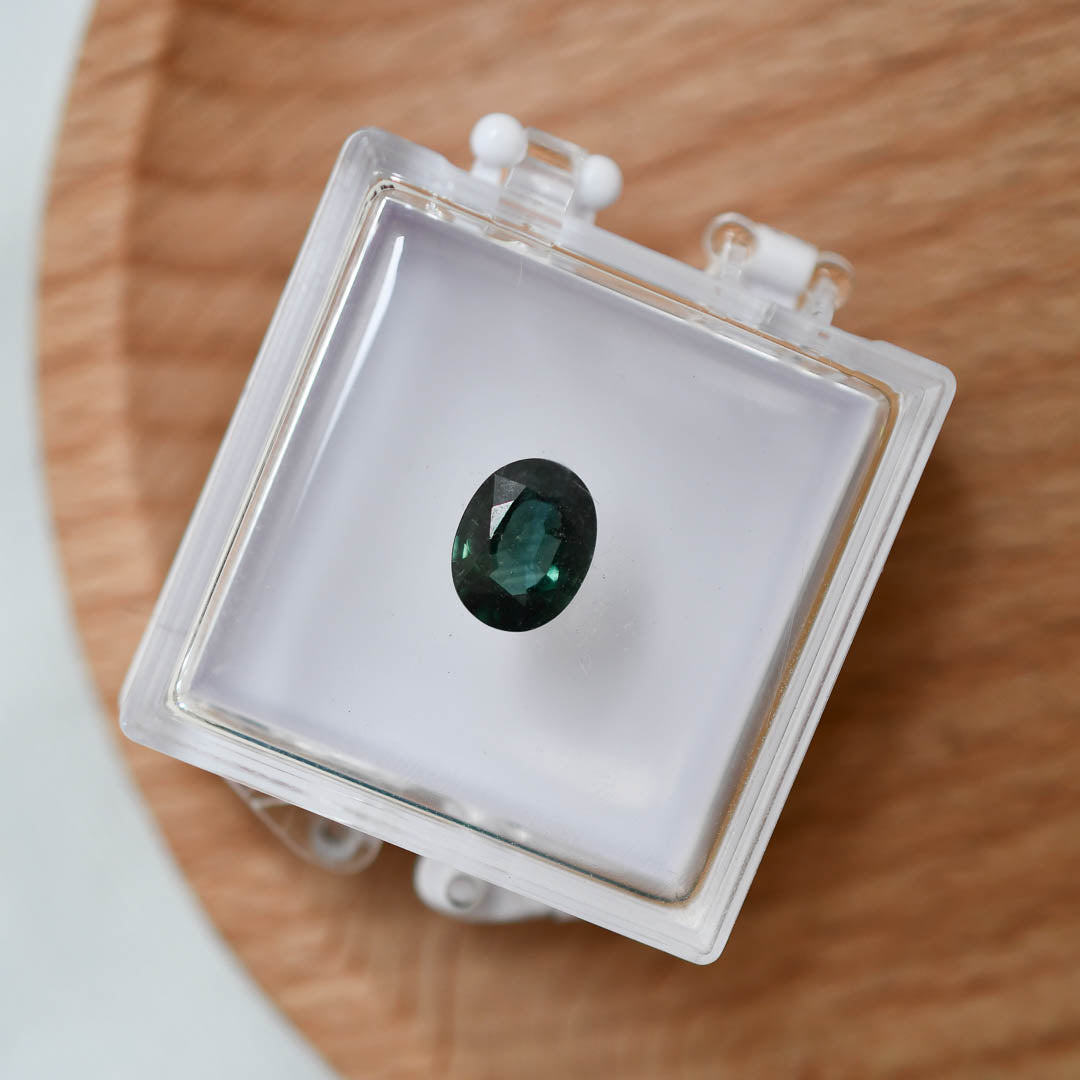 Oval Green Sapphire Hand Engraved Ring