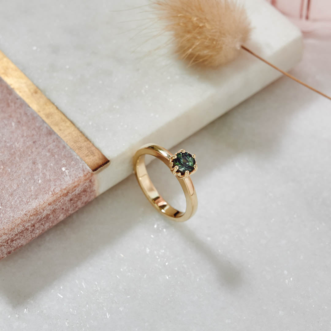 9ct Yellow Gold and Peacock Sapphire Protea Ring – Botanica Jewellery